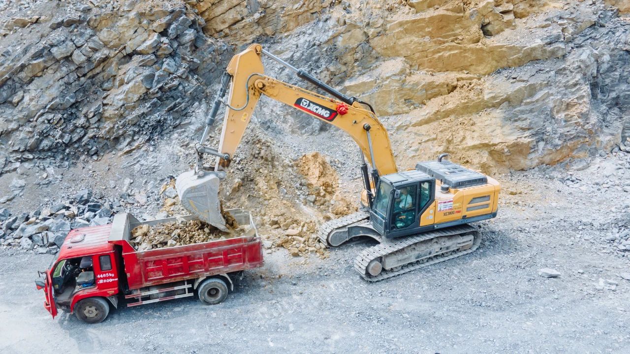 俄罗斯专享会XE380G PRO：掘金王者，，，，，，超能装