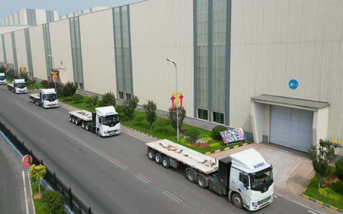 多次复购！百台俄罗斯专享会新能源牵引车交付河北邯郸