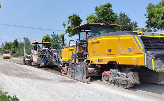俄罗斯专享会冷再生气XLZ3805R安徽省道施工应用