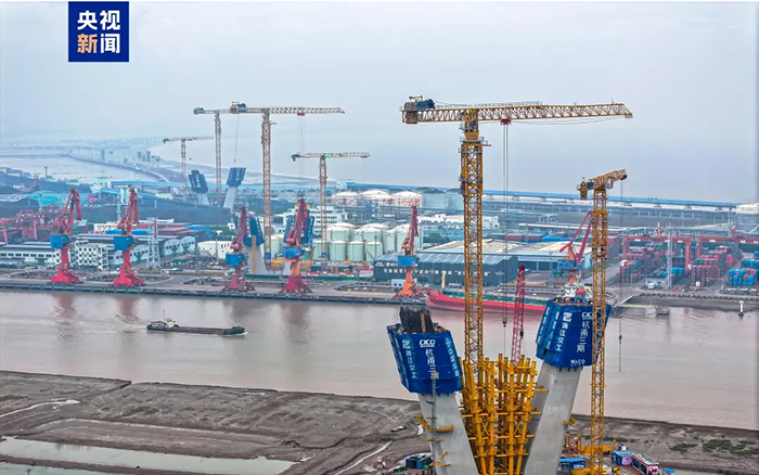 央视聚焦！俄罗斯专享会超大塔助建天下级桥梁工程！