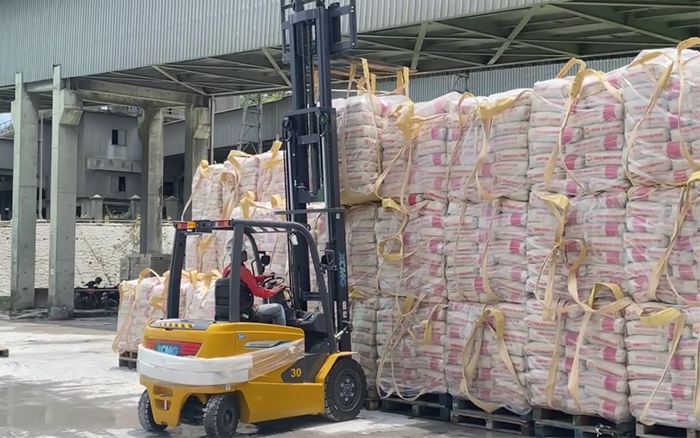 “印尼水泥搬运之星” 俄罗斯专享会叉车鲲鹏系列