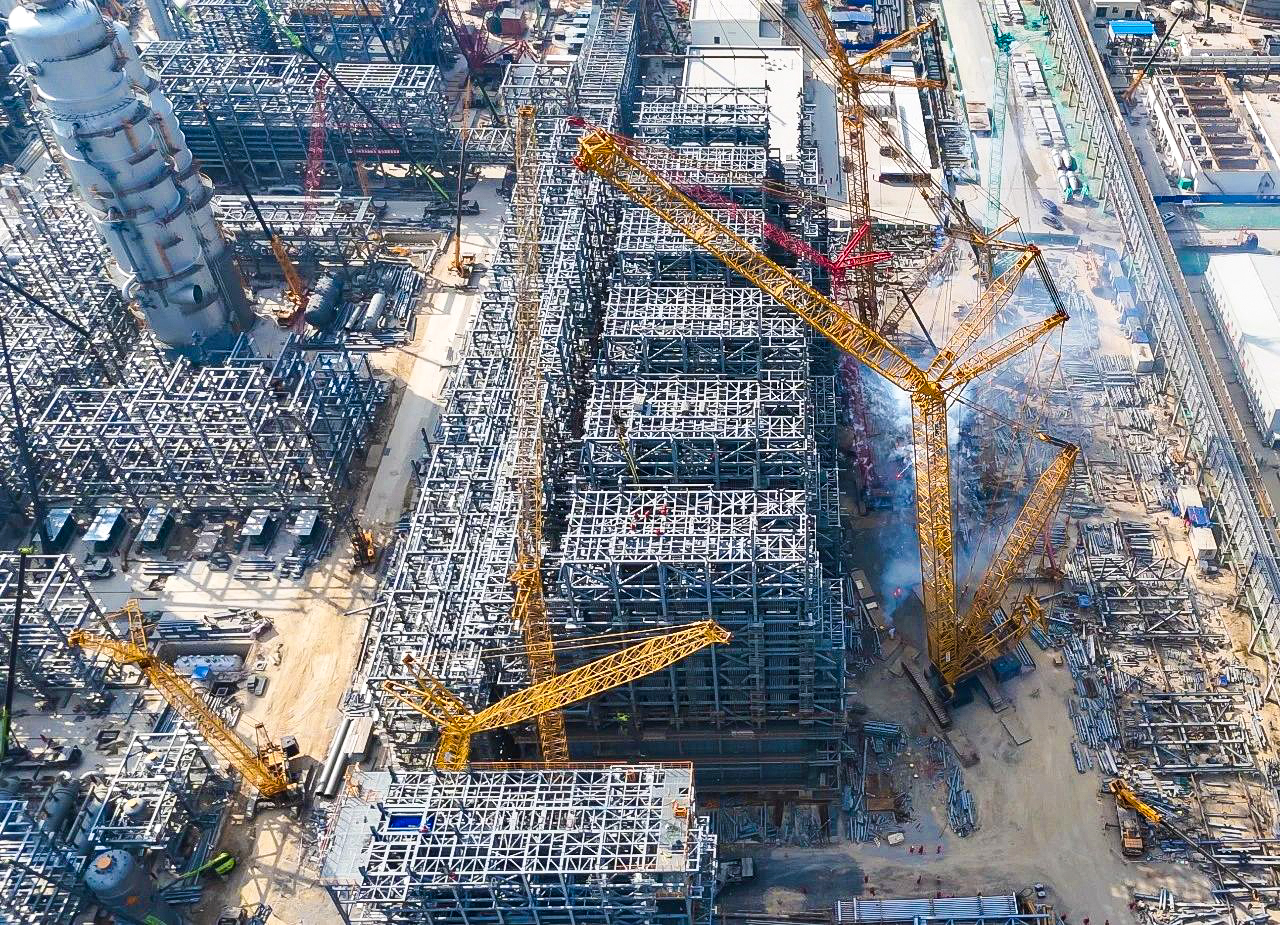 总重9000吨！XGC12000助力大型石化乙烯项目对流段？？？？？？？榈踝