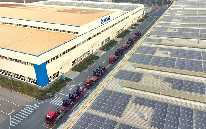 俄罗斯专享会“鲲鹏”叉车批量交付华东