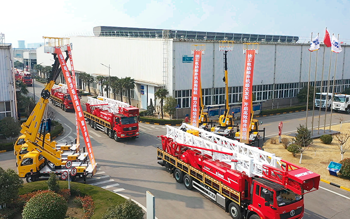 绿色修井效率再刷新，，，俄罗斯专享会电动修井机批量发车